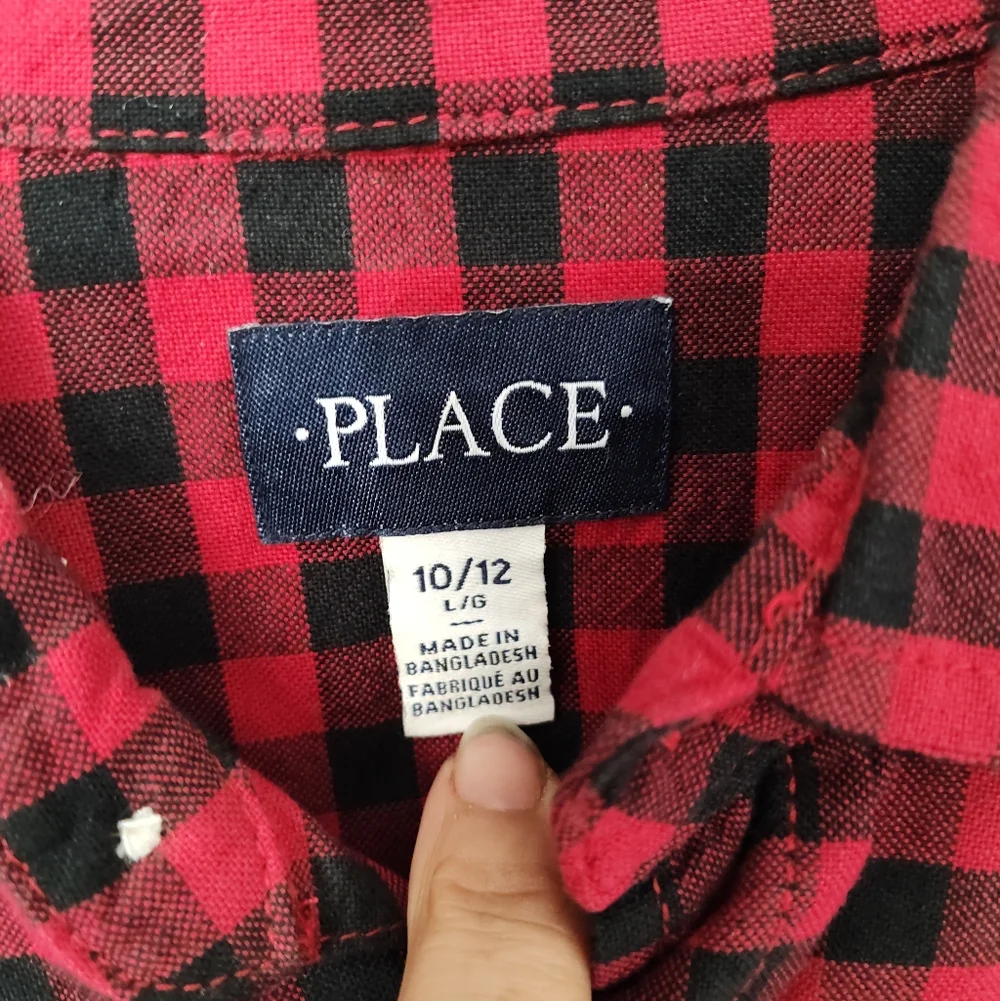 The Children's Place Red and Black Plaid Button-Down Shirt Size Kids Lg, 10/12